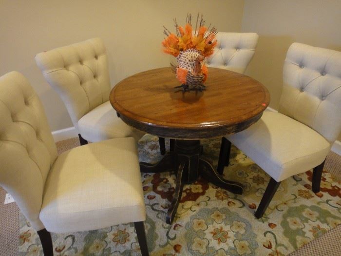 4 Matching chairs, Pedestal Table, area rug