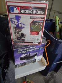 Baseball Pitching Machine, Ground Fog machine