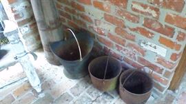 Many old metal and iron decorative pieces