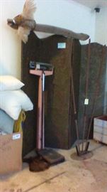 Leather folding screen,  pink scale