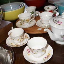 Royal Doulton cups & saucers
