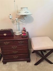Thomasville small chest table