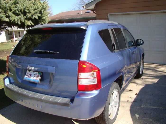 2007 Jeep Compass Sport with title.  $4200 
