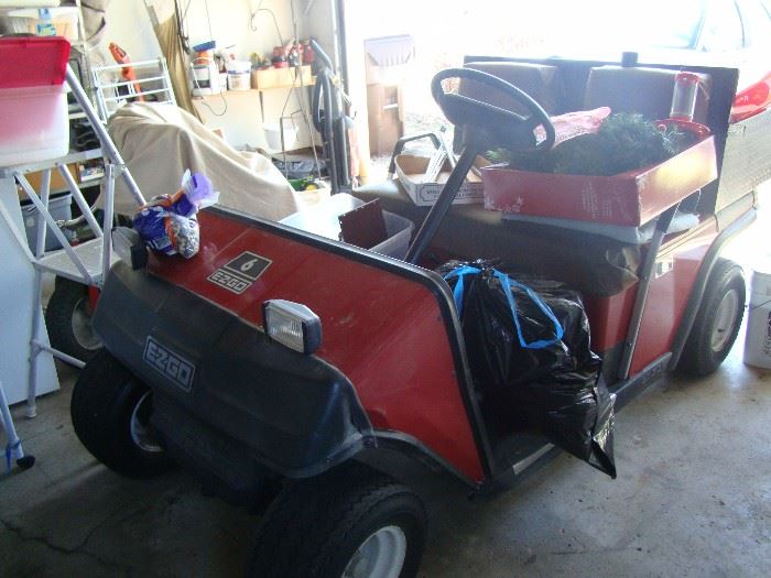 Golf cart with rear storage 