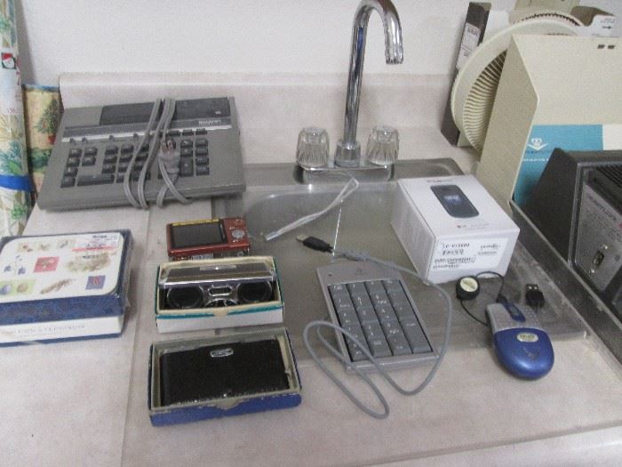 Assorted Electronics.
