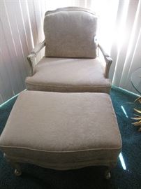 Comfy Chair/Ottoman