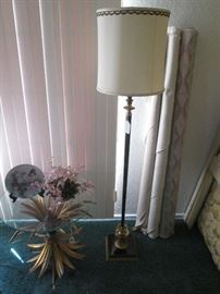 Hollywood Regency glass top Accent Table, on gold-tone wheat sheaf pedestal.