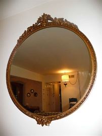 DECORATIVE WALL MIRROR