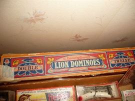 VINTAGE DOMINOES