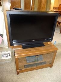 FLATSCREEN TV, TV STAND