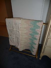 BLANKET STAND
