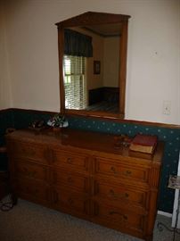 DRESSER AND MIRROR