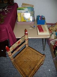 CHILDREN'S TABLE & CHAIR, BOOKS