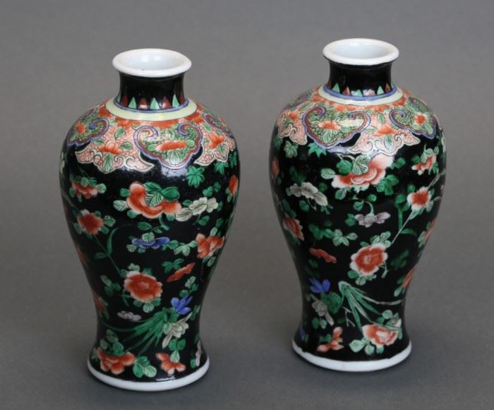pair of Chinese famille noir porcelain meiping vases, Qing dynasty, each: 8.5in(H) x 4.5in(L)