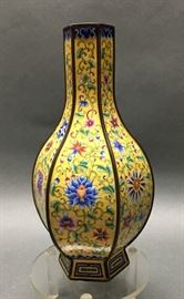 Chinese enamel vase w/ floral motif, 8.5in(H)     