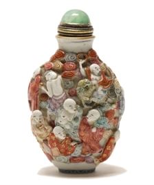 Chinese porcelain snuff bottle, Qing dynasty, overall: 3.54in(H) x 2.05in(L) x 1.65in(W)      