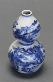 Chinese blue & white porcelain double gourd vase, 5in(H) 