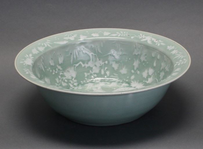 Chinese porcelain celadon basin, 19th c., 16.2in(diameter) x 5.5in(H)          