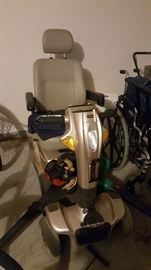 Motor scooter - motorized scooter