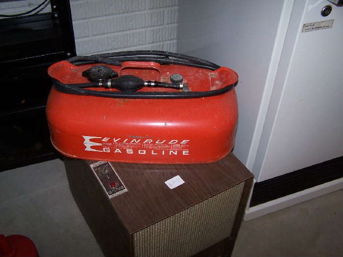 EVINRUDE GAS CAN