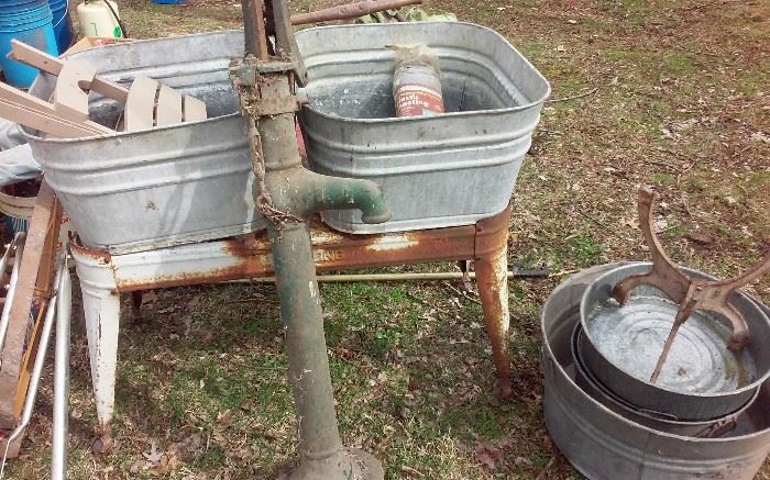 Galvanized Wash Tubs Pitcher Pump