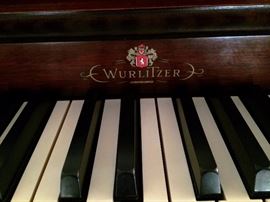 Wurlitzer Logo