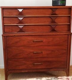 Mid-Century Modern, Two Tone Walnut and Oak, Kent Coffey Sculpted Front, Tall Dresser. 1960s Perspecta Collection  (Part of Six-Piece Bedroom Set)