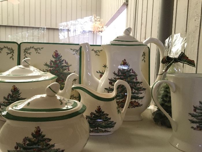 Spode Christmas Tree china,  (note the tilted knobs on the bowl and pitcher lids). A classic for a reason.