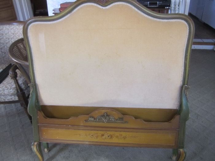 PAIR OF HEAD AND FRONT BOARD TWIN BEDS WITH MATCHING VANITY, DRESSER, CHEST AND CHAIRS FROM LAMMERTS