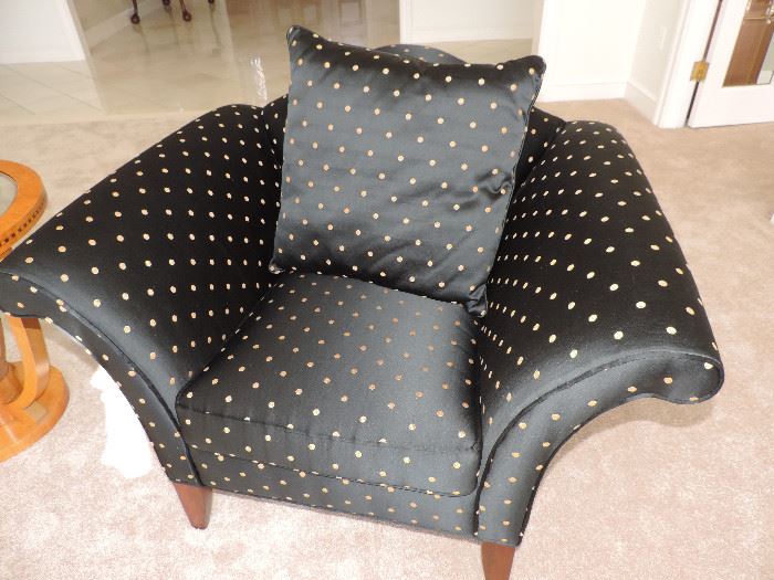 Hickory White Upholstered Chair Detail