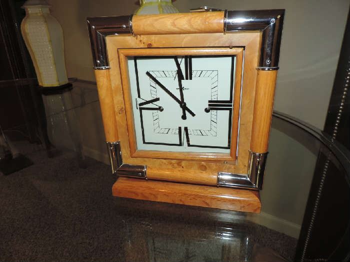 Howard Miller Key-Wind Mantel Clock