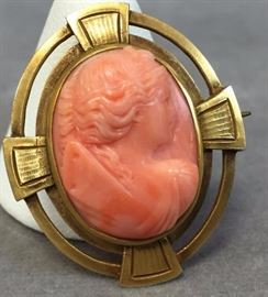 10K Gold & Pink Coral Carved Cameo Brooch, 8.5g, 1" by 1.25". All credit card purchases will be manually verified prior to shipment.
