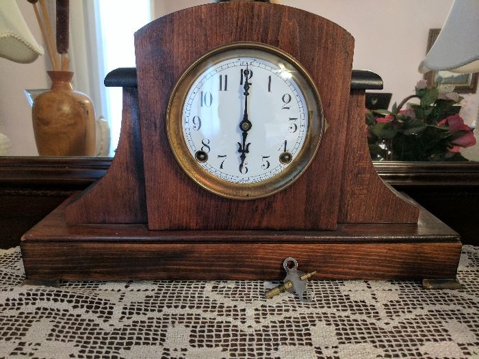 Gorgeous F.N. Welch mantle clock - works!