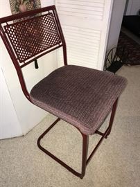 MODERN BARSTOOL