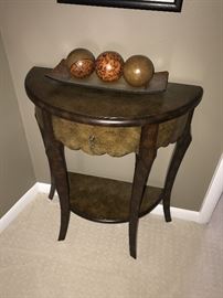 HALF-MOON TABLE WITH DRAWER