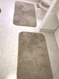 BATH RUGS