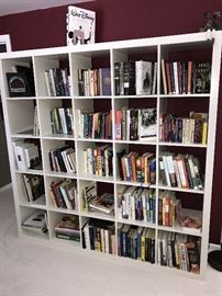 LARGE WHITE DISPLAY SHELVES / BOOKSHELVES