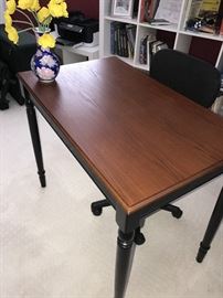 OFFICE DESK-36"LONG X 22"WIDE X 30.5"TALL