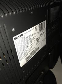 SMALL SANYO FLATSCREEN TV