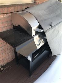 GRILL MASTER BARBECUE GRILL