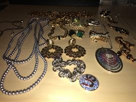 SWAROVSKI SIGNED COSTUME JEWELRY