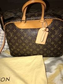 GENUINE LOUIS VUITTON HANDBAGS- DEAUVILLE BAG AND DAMIER AZUR SIRACUSA GM BAG