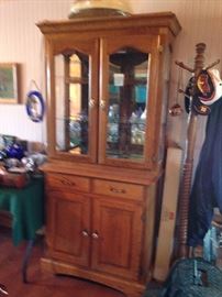 #4 Oak cabinet w glass door hutch 36x18x75 as is miss match top bottom $175