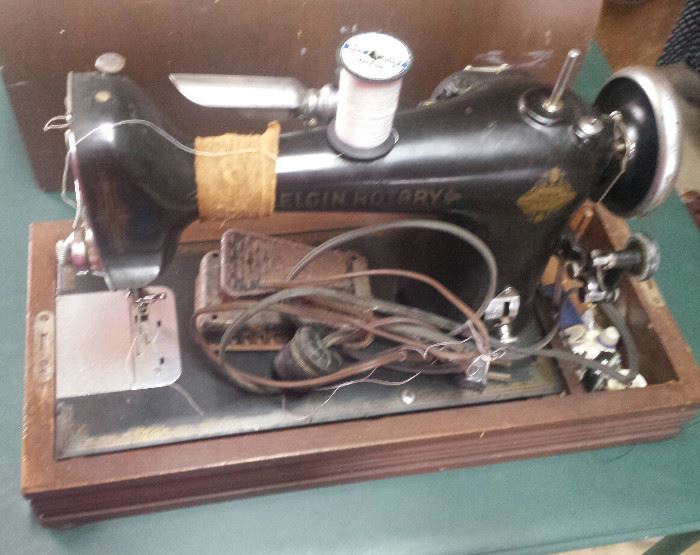 vintage Elgin Rotary sewing machine, needs TLC