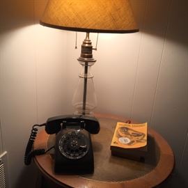 Interesting lamp and dial phone.  Great quallity side table