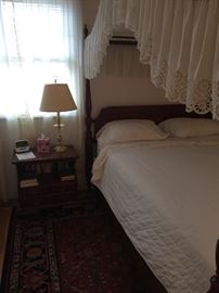 Pennsylvania house queen size, four poster bed with matching night table, 2 dressers.