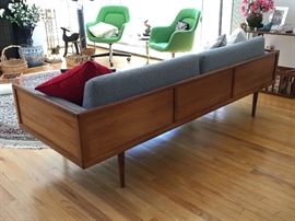 Beautiful craftsmanship, very scarce style!!