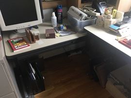 Herman Miller action office series office desk with accessories