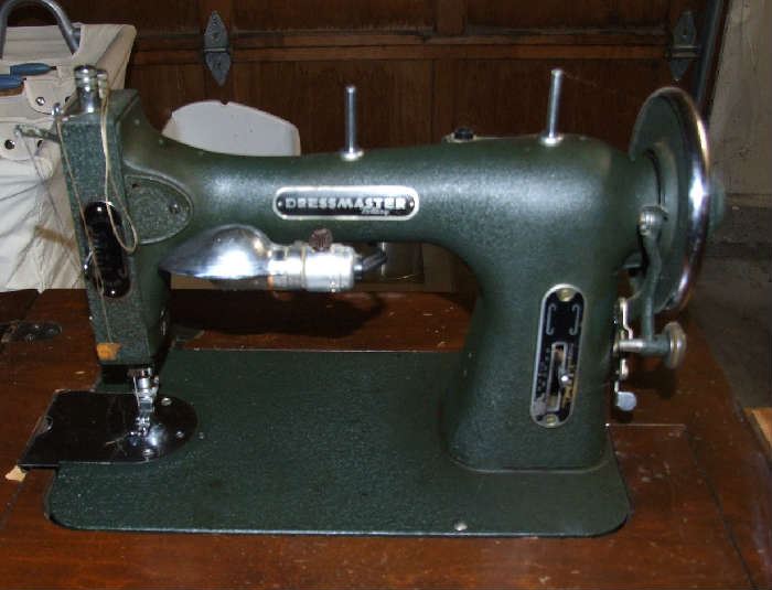DRESSMAKER SEWING MACHINE WITH CABINET