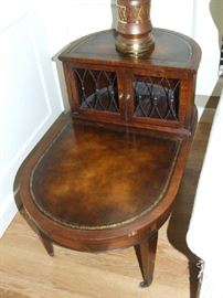 WEIMAN ANTIQUE MATCHING END TABLE-LEATHER EMBOSSED TOP